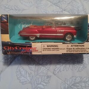 City Cruiser Red Buick Roadmaster Collectable/Miniature/Toy Car